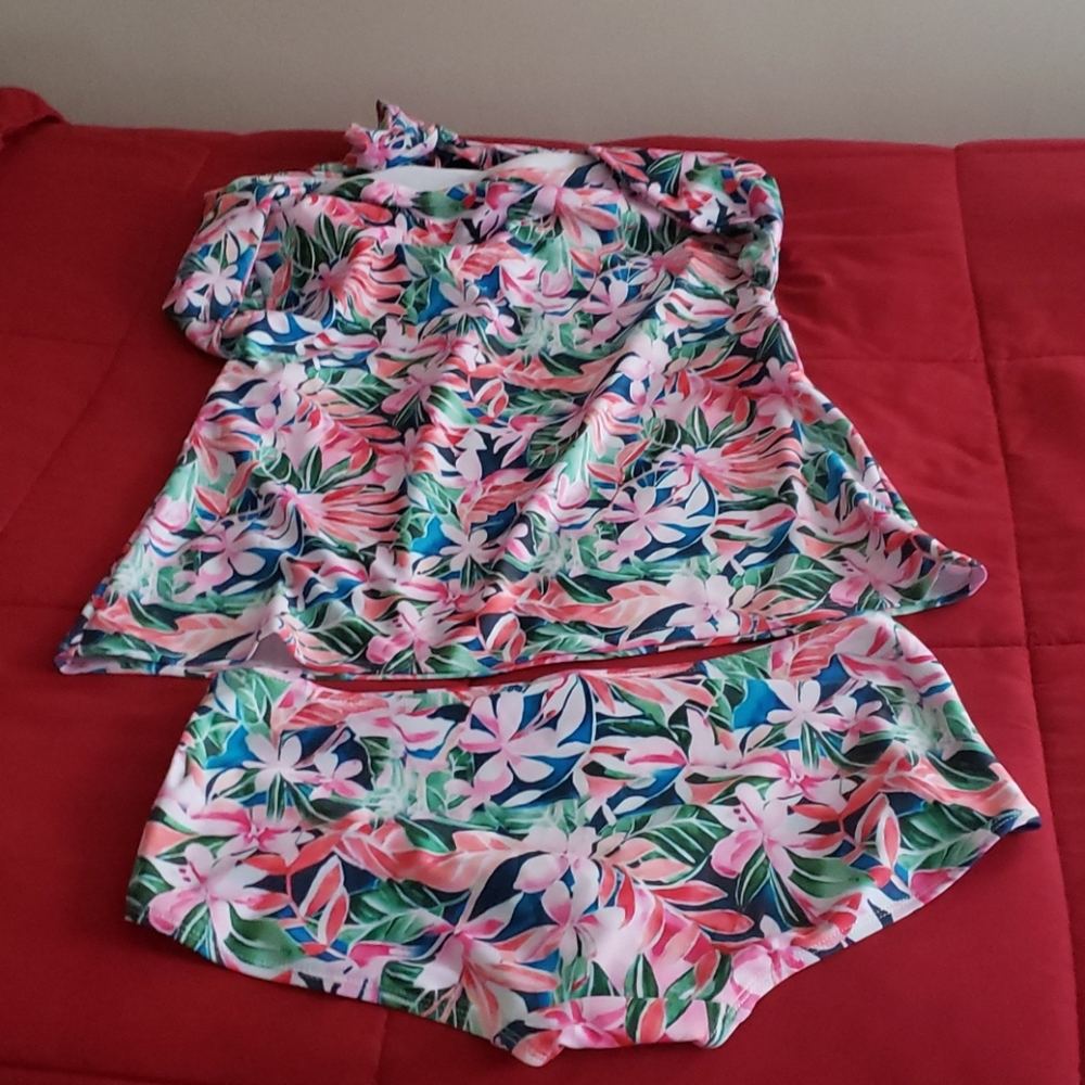 2- piece tankini swimwear